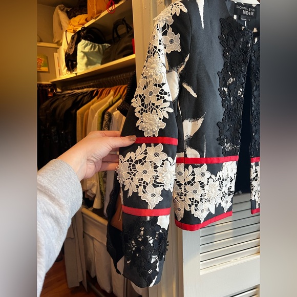 Sachin + Babi Black and White Floral Blazer Resort 2017 - Picture 8 of 12